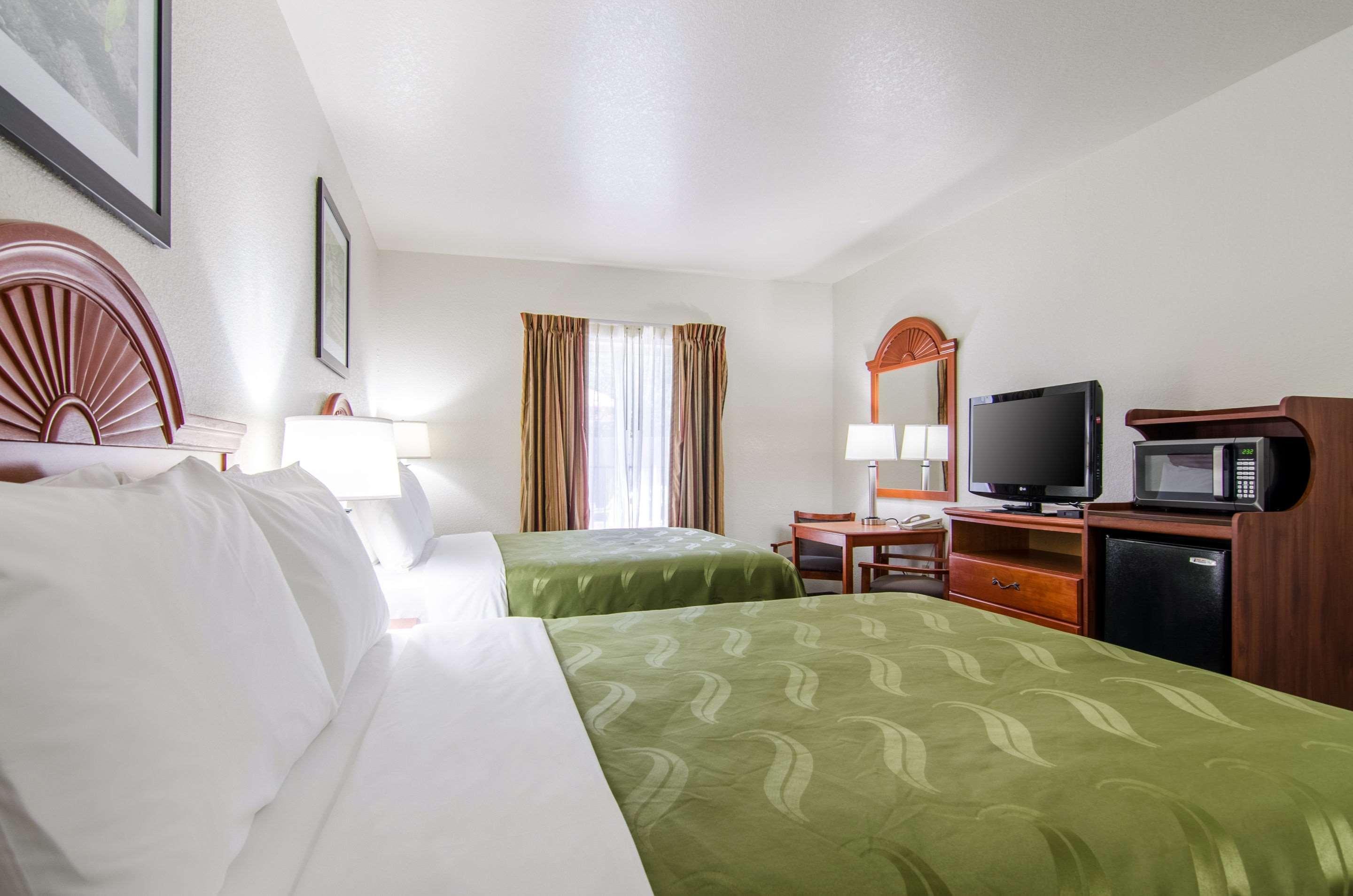 Quality Inn Junction City Near Fort Riley Exterior foto